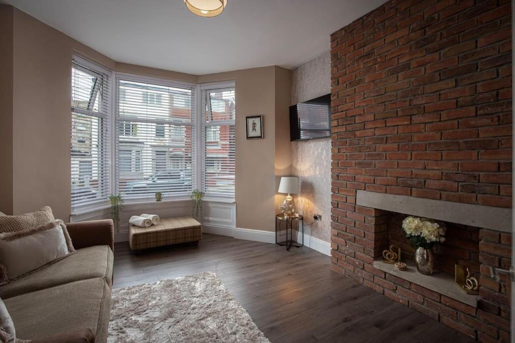 Coral Boutique Apartment 1 Blackpool Exterior photo